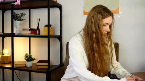 chattyy_mermaid online show from September 17, 7:43 am