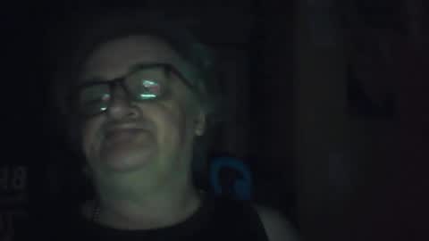 lee online show from March 24, 7:19 pm