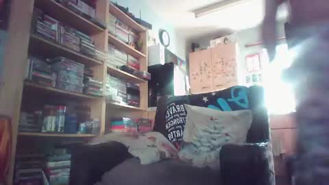 lee online show from June 17, 12:40 pm