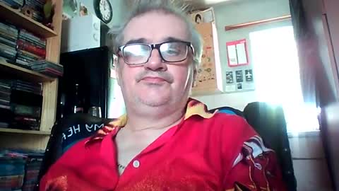 lee online show from June 24, 12:04 pm