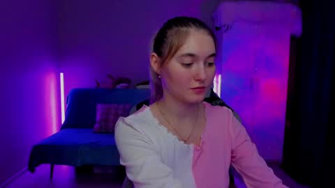 Betty online show from December 8, 8:09 am