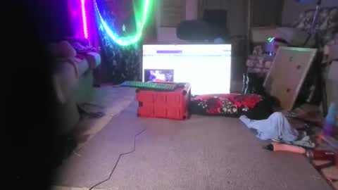 We Chat online show from January 16, 9:24 am