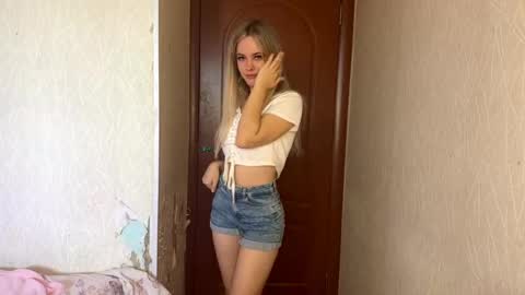 Milissa online show from September 12, 7:08 am