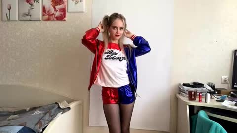 Milissa online show from September 13, 9:53 am