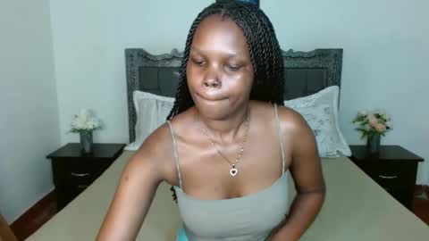 Snapshot of chayenie chatting on September 26, 3:27 pm Cheyenne online show from September 26, 3:27 pm