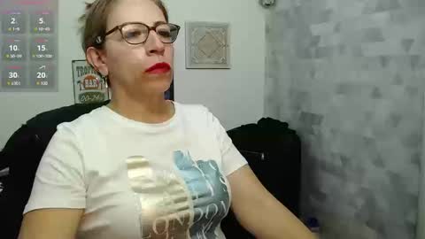 CHAYLA VICTORIA RUIZ  online show from September 23, 11:41 pm