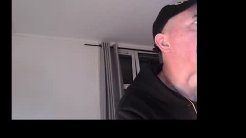 chazdiniro online show from November 1, 8:00 pm