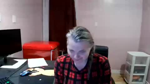 chealsiek online show from October 30, 12:45 am