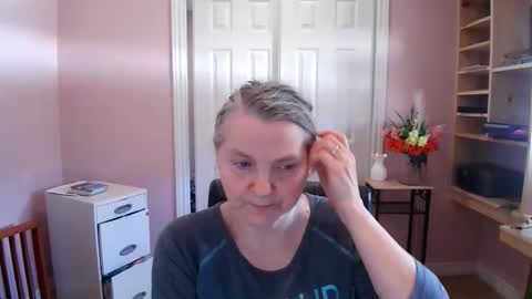 chealsiek online show from March 24, 3:39 pm