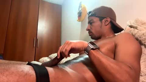 checar14 online show from April 29, 1:37 pm