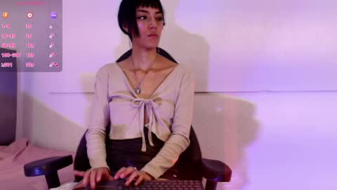 Snapshot of cheerry_tay1 chatting on April 3, 6:28 pm CHERRY online show from April 3, 6:28 pm