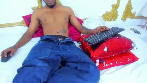 Snapshot of cheeto_333 chatting on February 5, 4:06 am Cheeto online show from February 5, 4:06 am