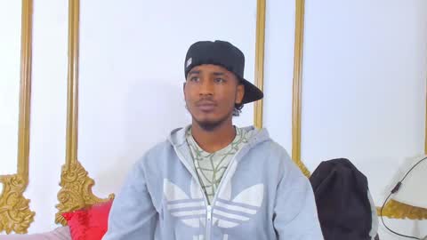 Snapshot of cheeto_333 chatting on February 18, 11:00 am Cheeto online show from February 18, 11:00 am