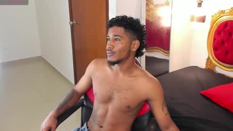 Snapshot of cheeto_333 chatting on February 25, 4:57 am Cheeto online show from February 25, 4:57 am