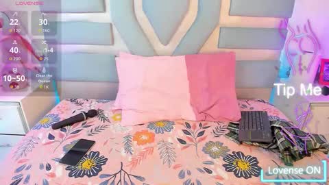 Snapshot of chel_18 chatting on October 27, 8:02 pm chel online show from October 27, 8:02 pm