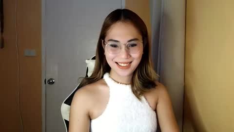 chelly4u69 online show from January 18, 3:32 am