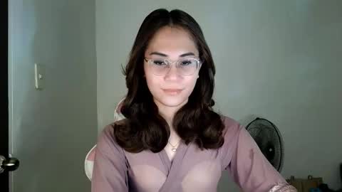 chelly4u69 online show from June 5, 11:05 am