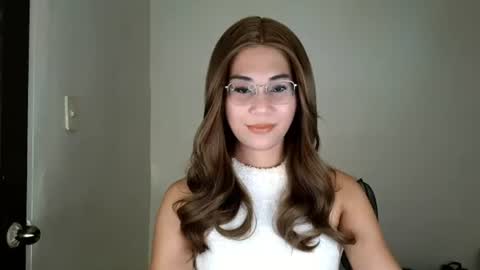 chelly4u69 online show from June 25, 2:00 am