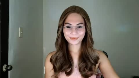 chelly4u69 online show from June 29, 10:15 am