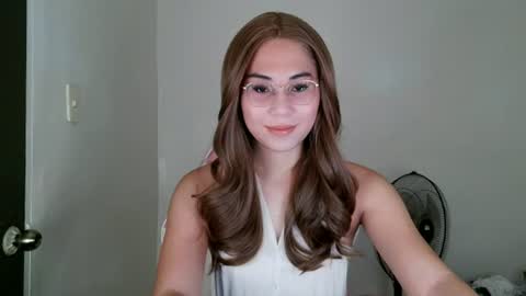chelly4u69 online show from July 1, 11:26 pm