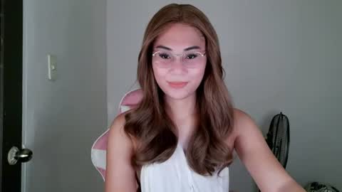 chelly4u69 online show from July 4, 12:06 am