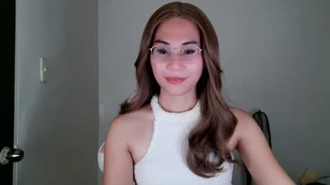 chelly4u69 online show from July 11, 11:50 pm