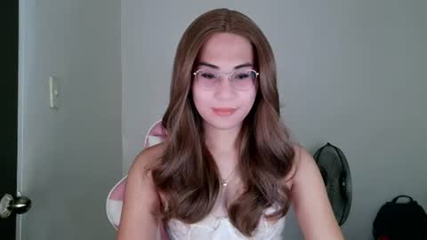 chelly4u69 online show from July 19, 11:08 pm