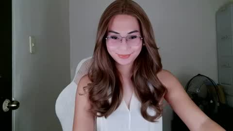 chelly4u69 online show from August 2, 10:41 pm