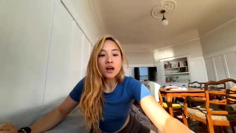 chellybear101 online show from April 2, 4:37 pm