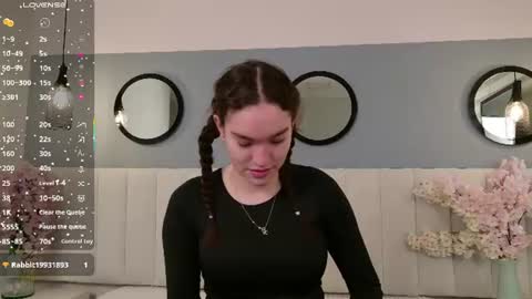chelsea_bolton_ online show from July 2, 12:22 pm