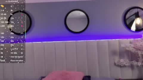 chelsea_bolton_ online show from August 1, 12:15 pm