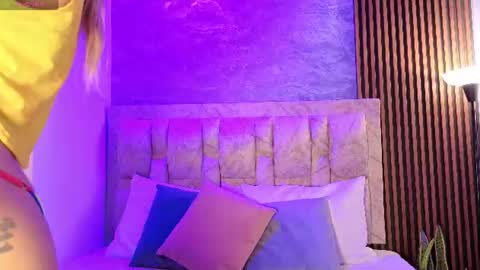 chelsea_dalea online show from June 17, 9:27 pm