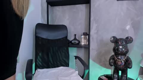 Chelsea  online show from February 10, 10:40 pm