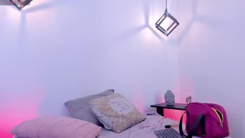 Chelsea  online show from December 22, 5:54 pm