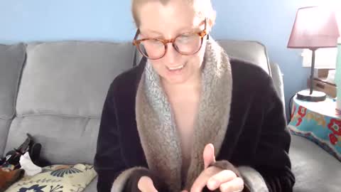 Chelsea online show from May 18, 2:34 pm
