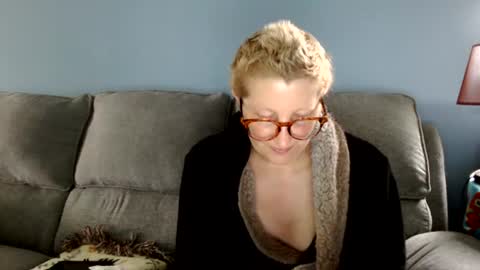 Chelsea online show from June 23, 2:26 pm