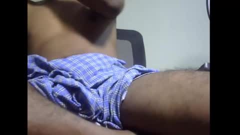 Snapshot of chennai_paiyan_24 chatting on June 2, 3:25 pm eniyavan online show from June 2, 3:25 pm