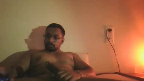 Snapshot of chennaibull1011 chatting on February 23, 7:11 pm chennaibull1011 online show from February 23, 7:11 pm