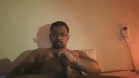 Snapshot of chennaibull1011 chatting on February 26, 6:07 pm chennaibull1011 online show from February 26, 6:07 pm