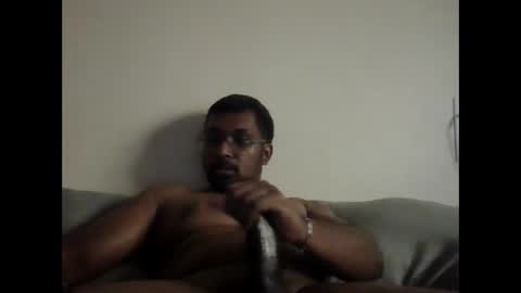 Snapshot of chennaibull1011 chatting on March 24, 11:26 am chennaibull1011 online show from March 24, 11:26 am