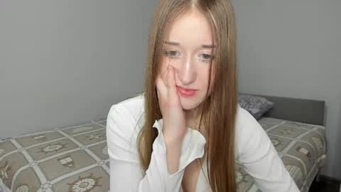 cher_ry online show from July 28, 8:12 pm