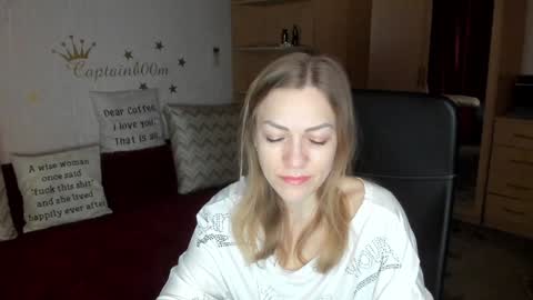 Silvia online show from February 3, 4:04 am