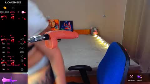 Emily online show from December 12, 5:04 pm