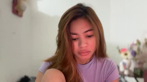 Snapshot of cherry_blossom181999 chatting on May 4, 1:56 am kris online show from May 4, 1:56 am