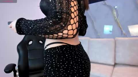 Snapshot of cherry_blossomn_ chatting on November 20, 7:57 pm Cherry blossom From 1400 to 2200 Col Time online show from November 20, 7:57 pm