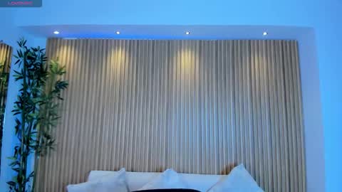 Snapshot of cherry_blossomn_ chatting on November 22, 7:35 pm Cherry blossom From 1400 to 2200 Col Time online show from November 22, 7:35 pm