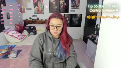 cherry_blushh online show from January 9, 12:24 am