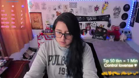 cherry_blushh online show from March 19, 10:25 pm