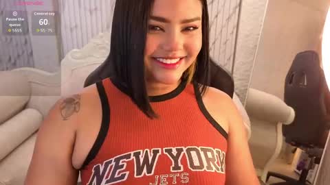 Snapshot of cherry_bunny_cn chatting on June 6, 1:38 pm cherry_bunny_cn online show from June 6, 1:38 pm