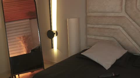 cherry_bunnyx online show from July 21, 4:04 am